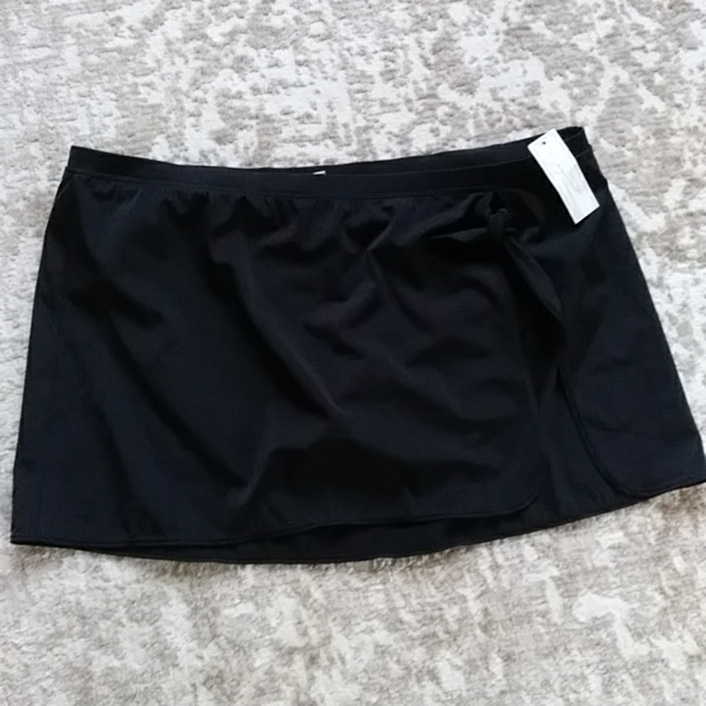 New Jaclyn Smith Collection Swimsuit Skirt with Built In Swim Bottom Plus Sz 20